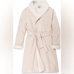 UGG Women's Anabella Reversible Robe. Size M